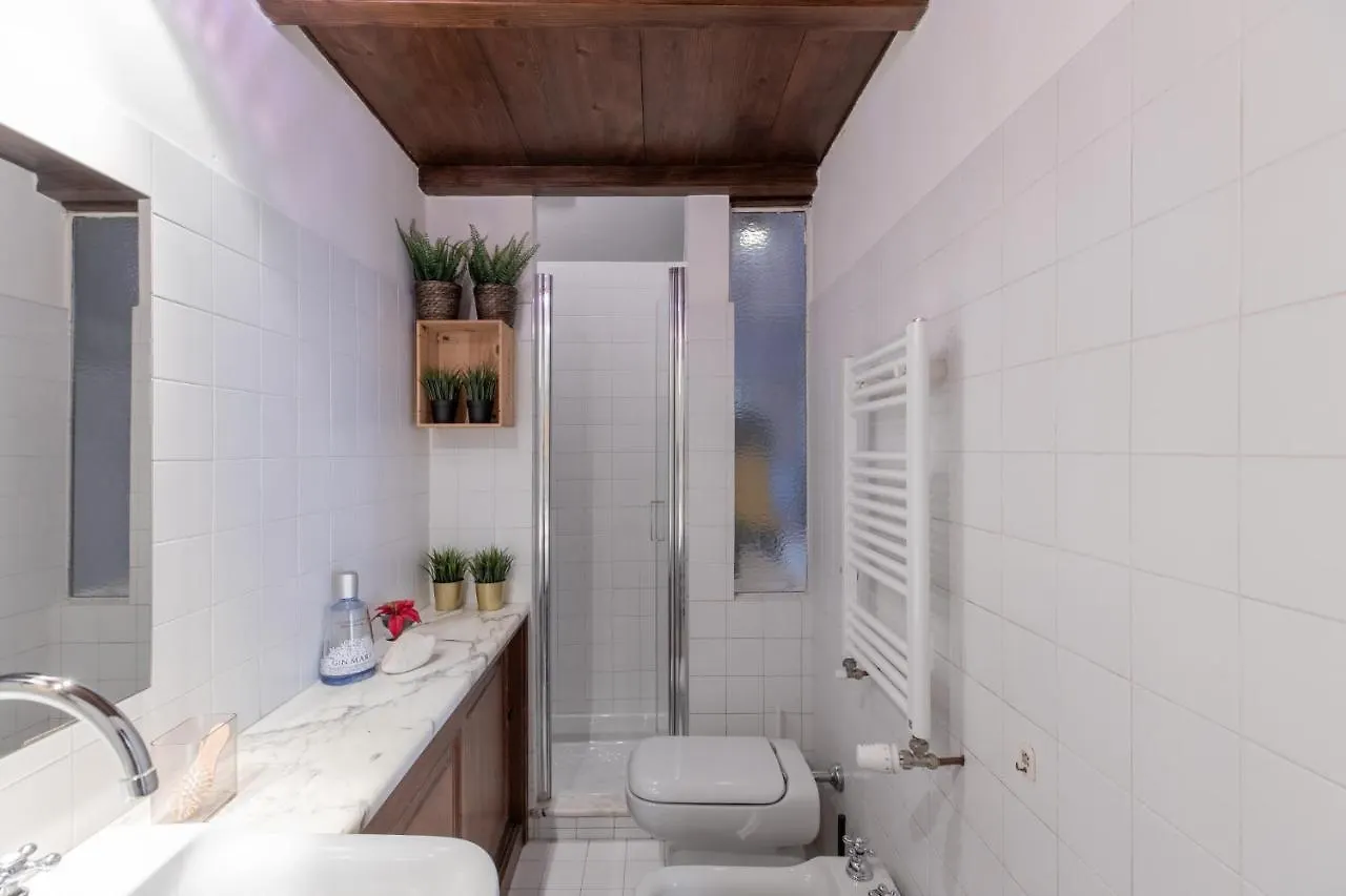 Apartment Iflat Clementina Top Of The Hill Rome