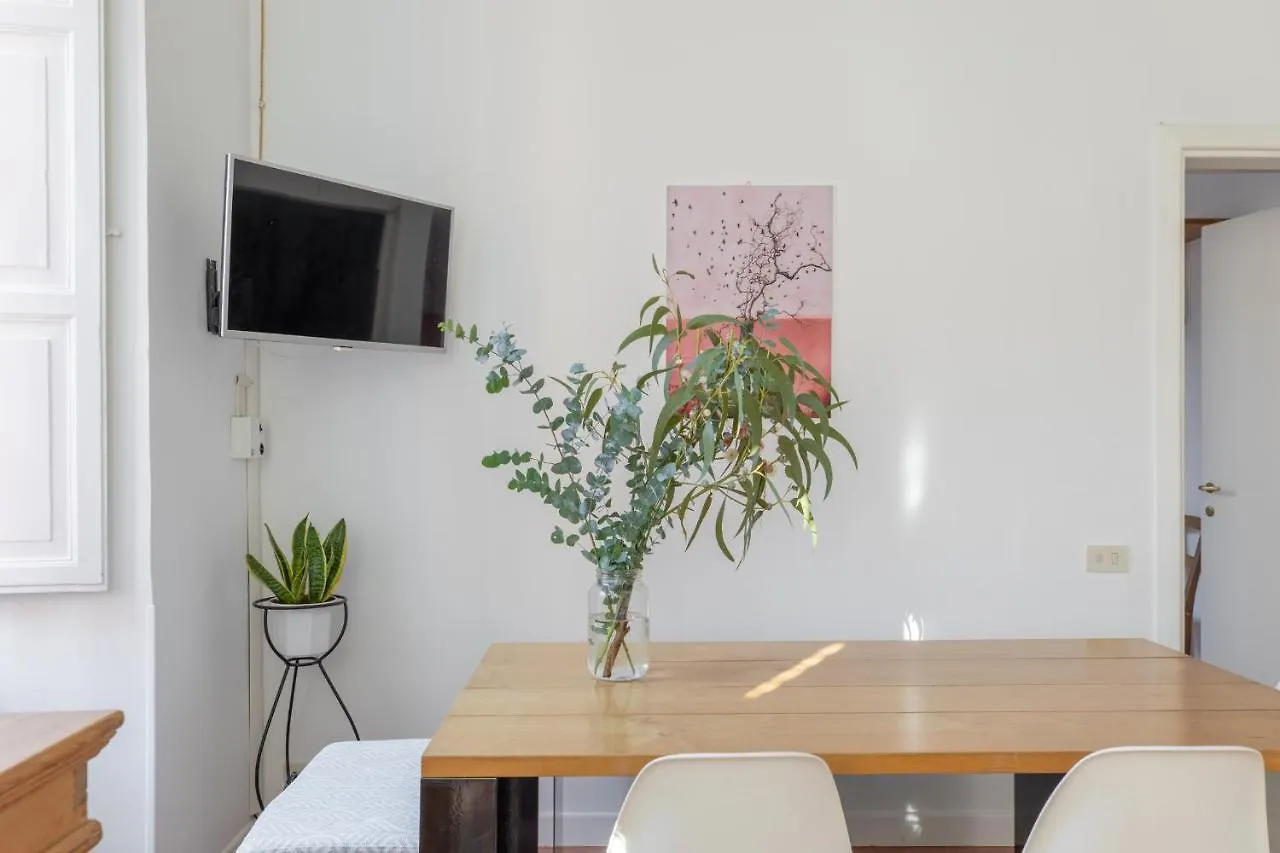 Iflat Clementina Top Of The Hill Rome Apartment