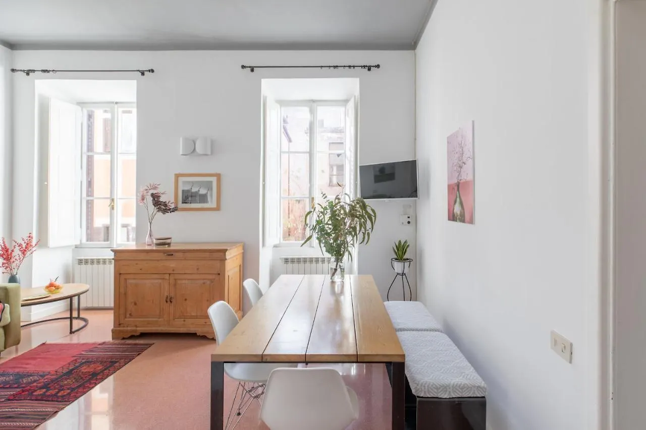 Apartment Iflat Clementina Top Of The Hill Rome